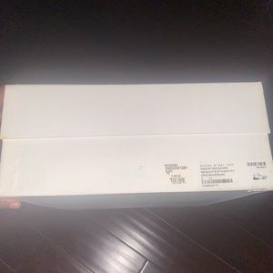 Selling my used/worn balenciaga track runner sneaker. Men’s size 44/11